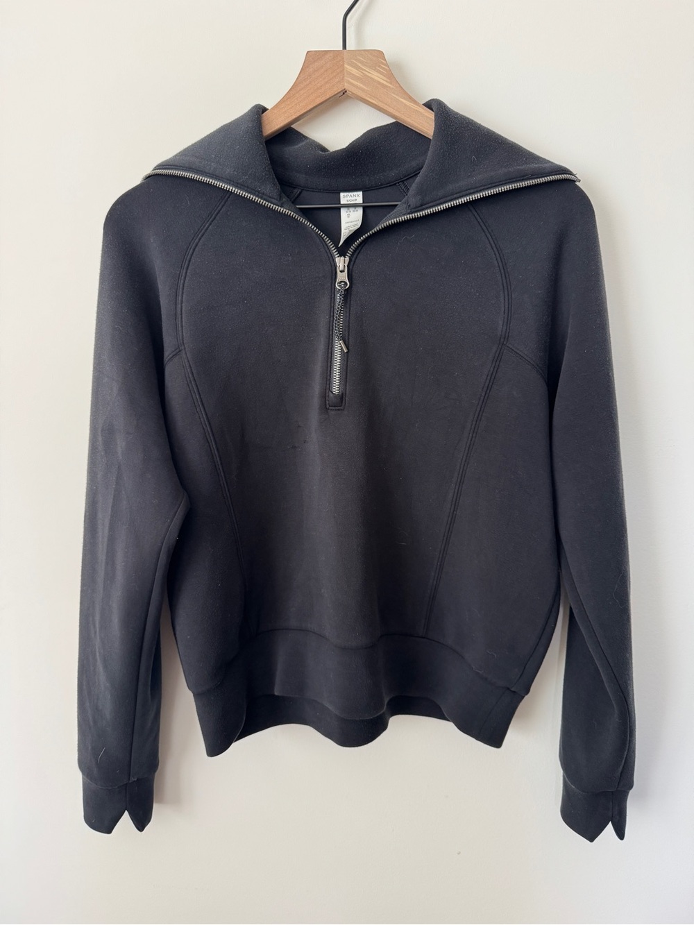 Spanx Women’s Half Zip AirEssentials Sweatshirt Size Small Black